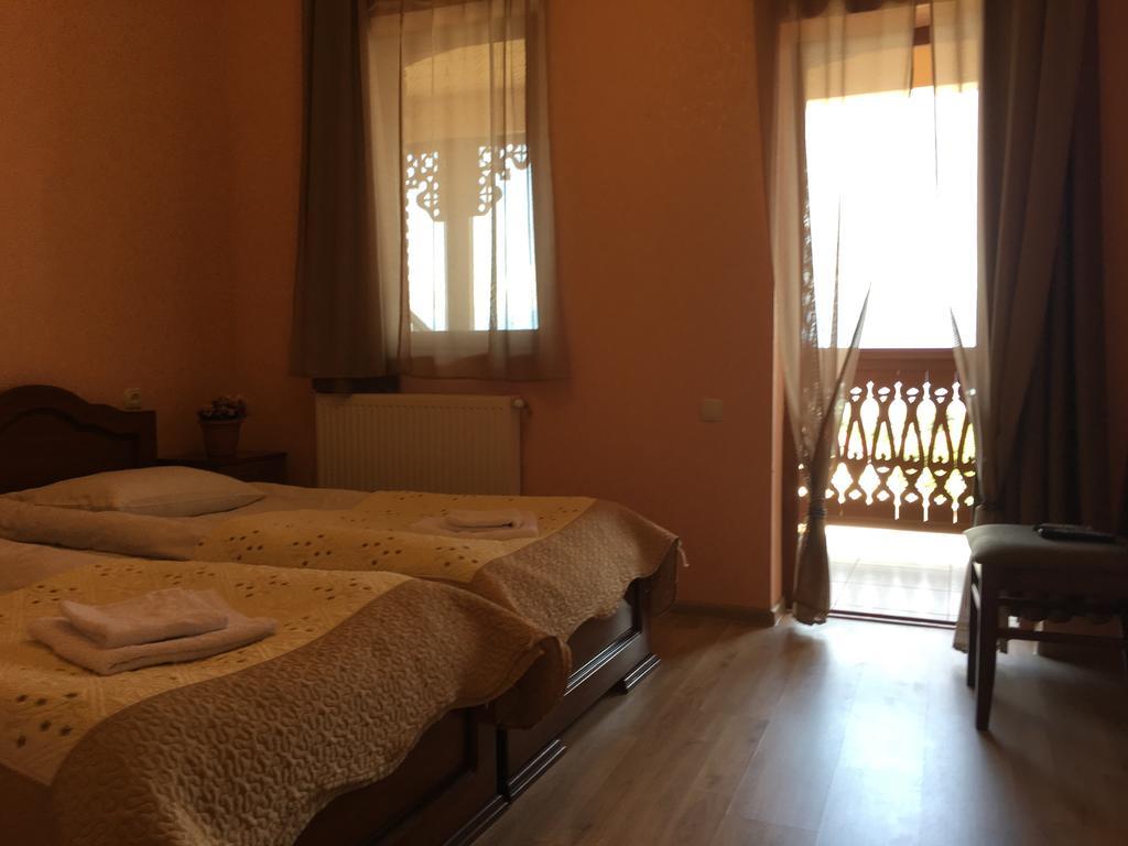 Hotel Sweet Home Телави Екстериор снимка