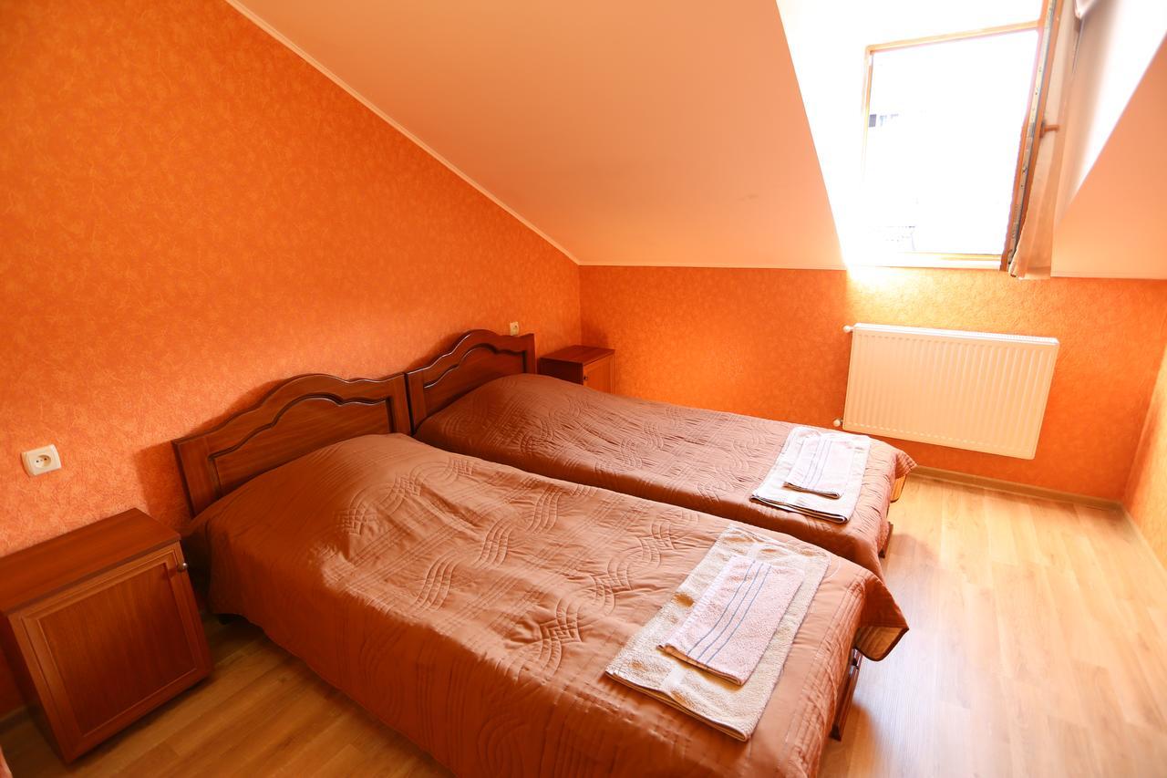 Hotel Sweet Home Телави Екстериор снимка
