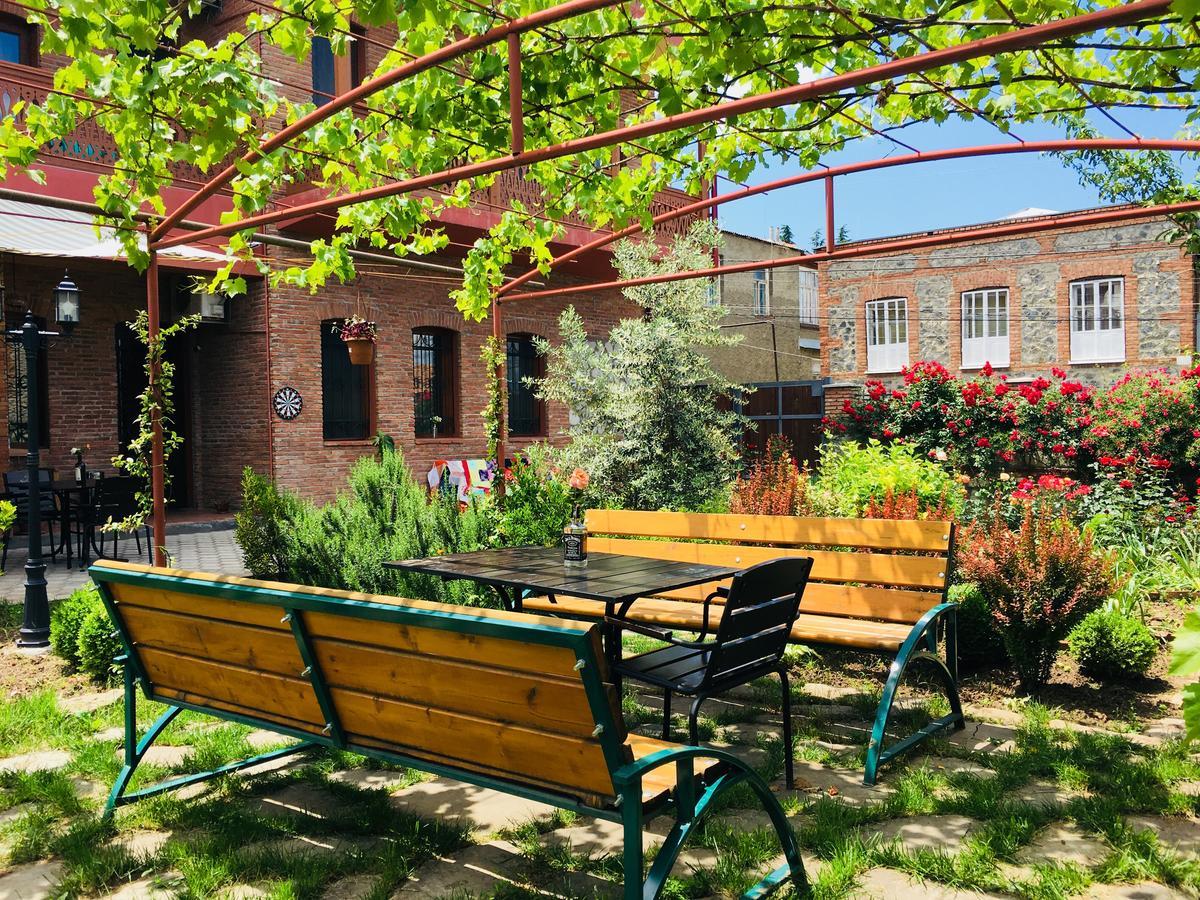 Hotel Sweet Home Телави Екстериор снимка